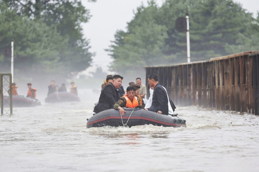 North Korean Leader Kim Jong-un Executes 30 Officials for Failing to Handle Floods: 1,000 People Dead