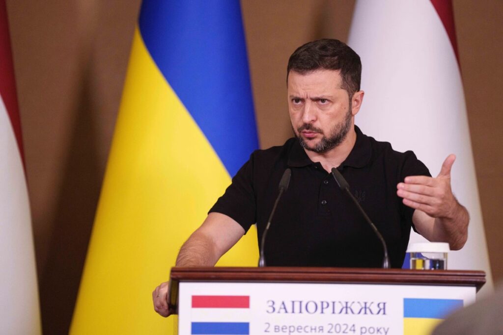 Russia Launches Two Ballistic Missiles on Ukraine: Claims of 51 Dead, 271 Injured; Attack on Hospital and Other Buildings, People Trapped Under Rubble