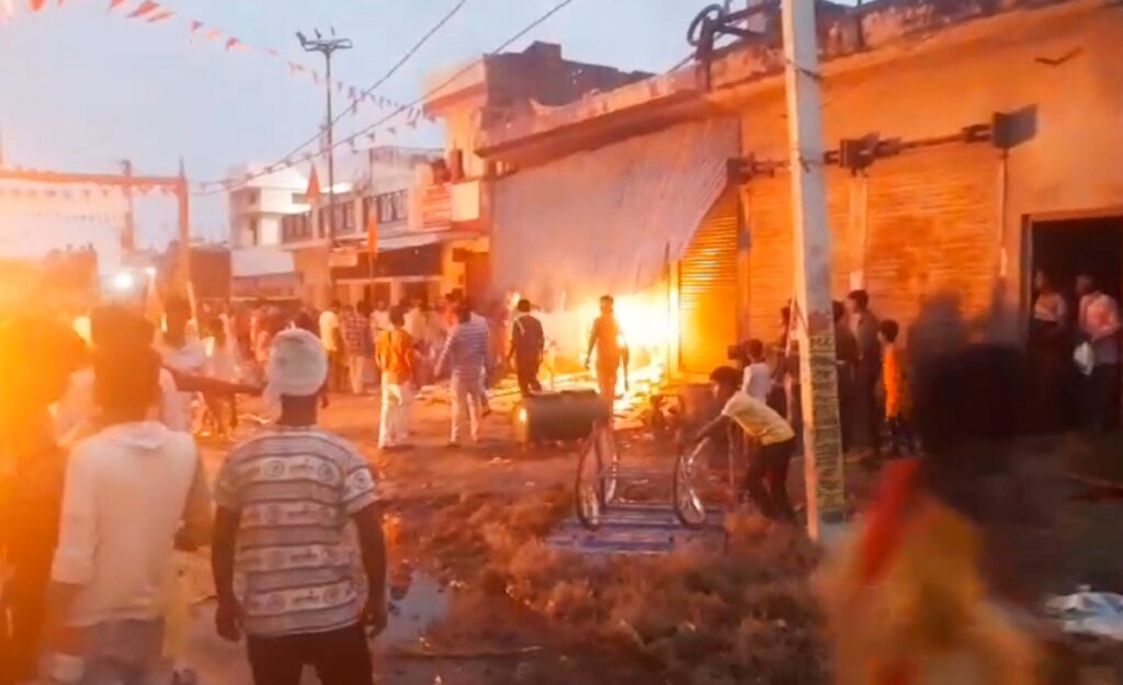 Bahraich Violence: Communal Tensions Erupt During Durga Immersion, Over 50 Houses Vandalized, Muslim Families Flee